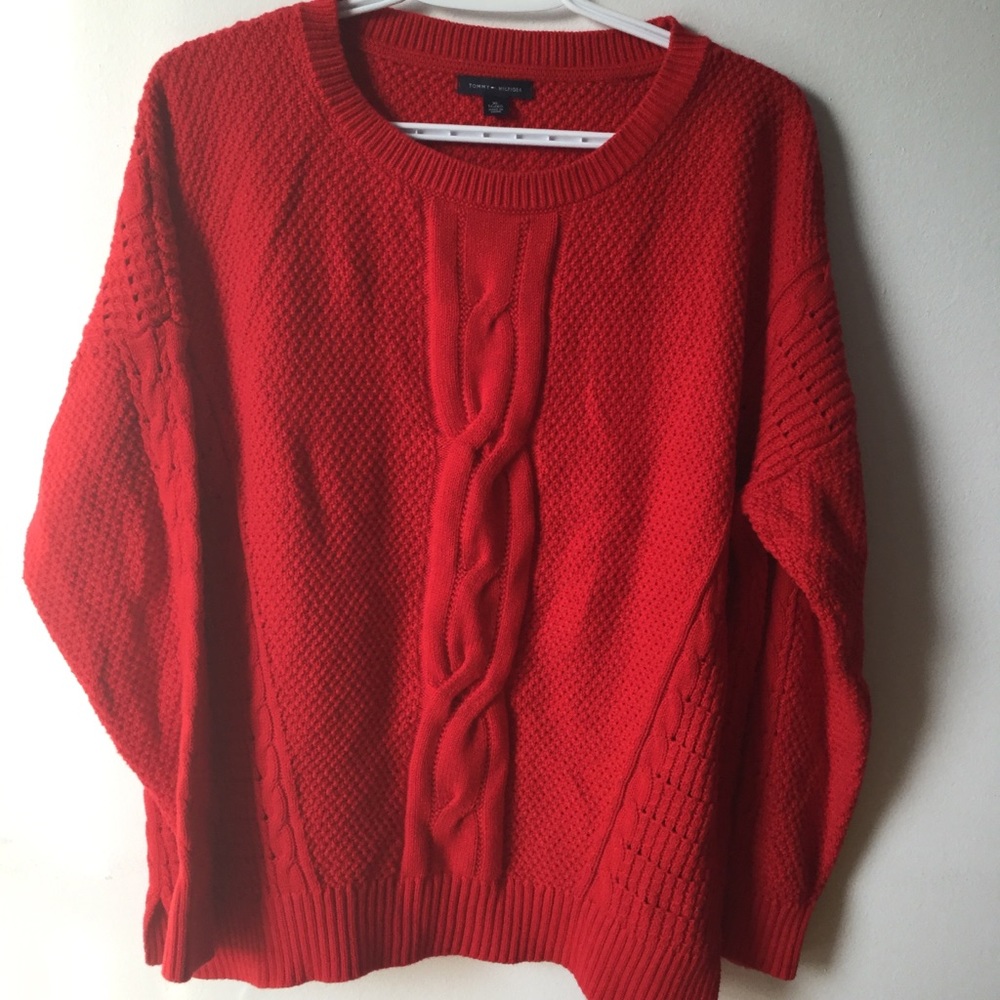 Red tommy hilfiger pull-over